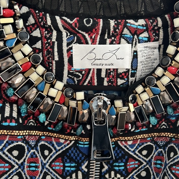 Beautiful beaded textured fitted jacket - Picture 2 of 5